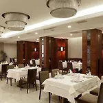 耶幼砵姆酒店 酒店