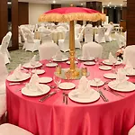 耶幼砵姆酒店 4*