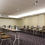 耶幼砵姆酒店 4*