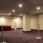 耶幼砵姆酒店 4*